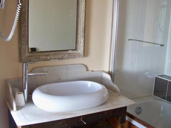 L'Ame Du Gourmand Hotell Pontorson Exteriör bild