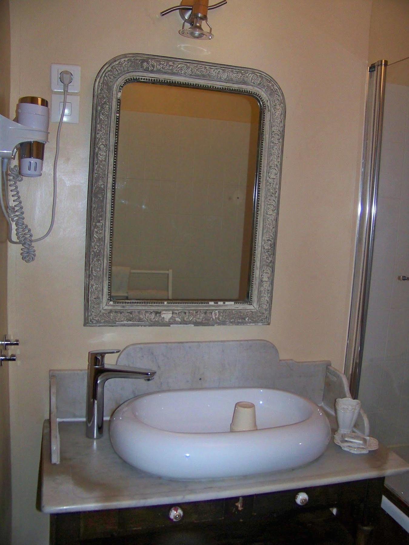 L'Ame Du Gourmand Hotell Pontorson Exteriör bild